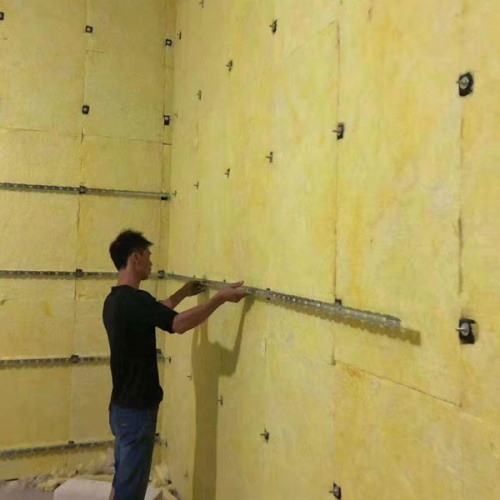 玻璃棉板施工現(xiàn)場