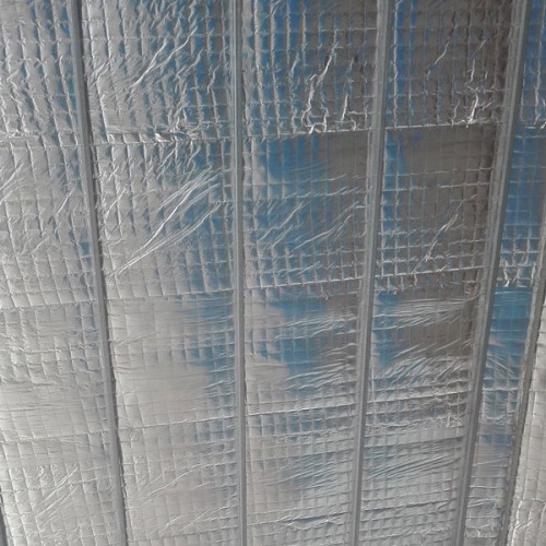 鋪鋼網(wǎng)玻璃棉施工案例